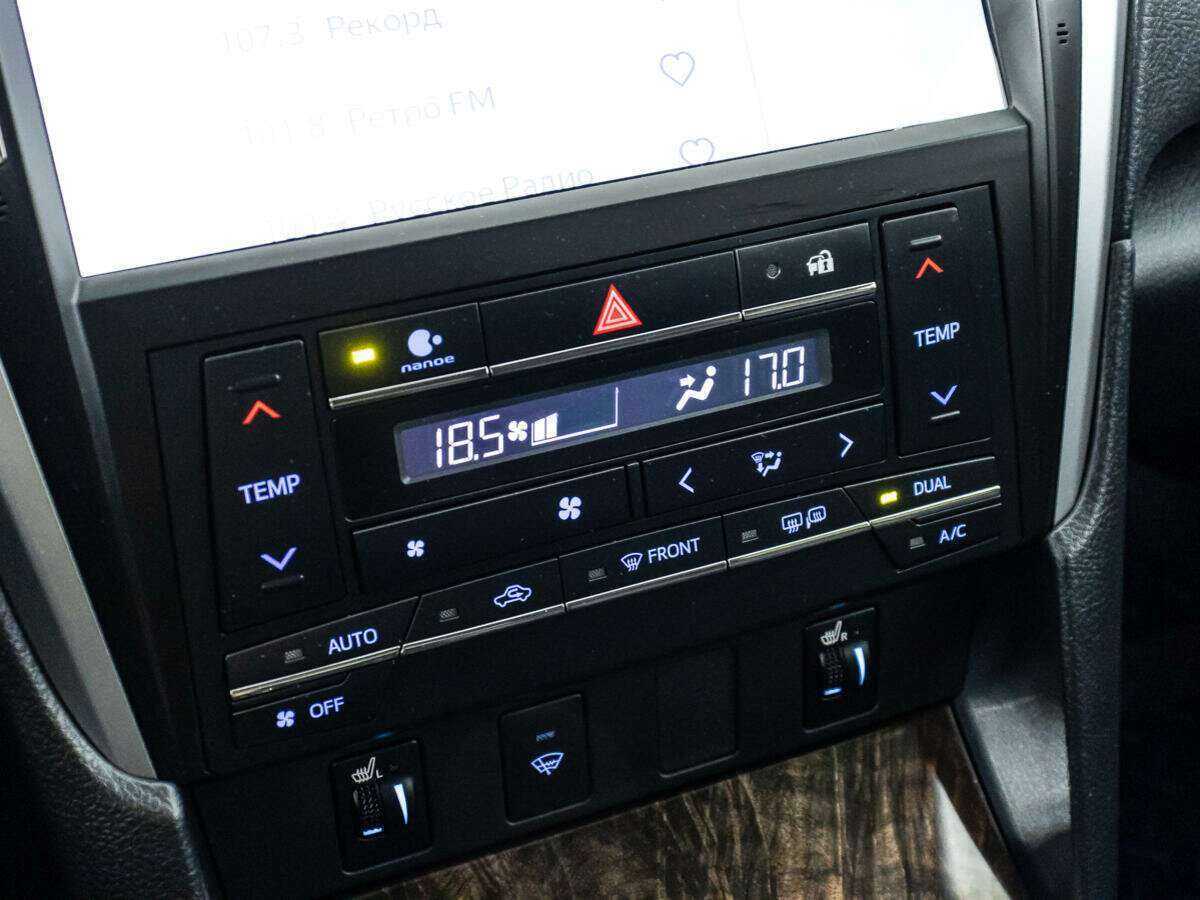 Toyota Camry 2017 года с пробегом. Фото: #19