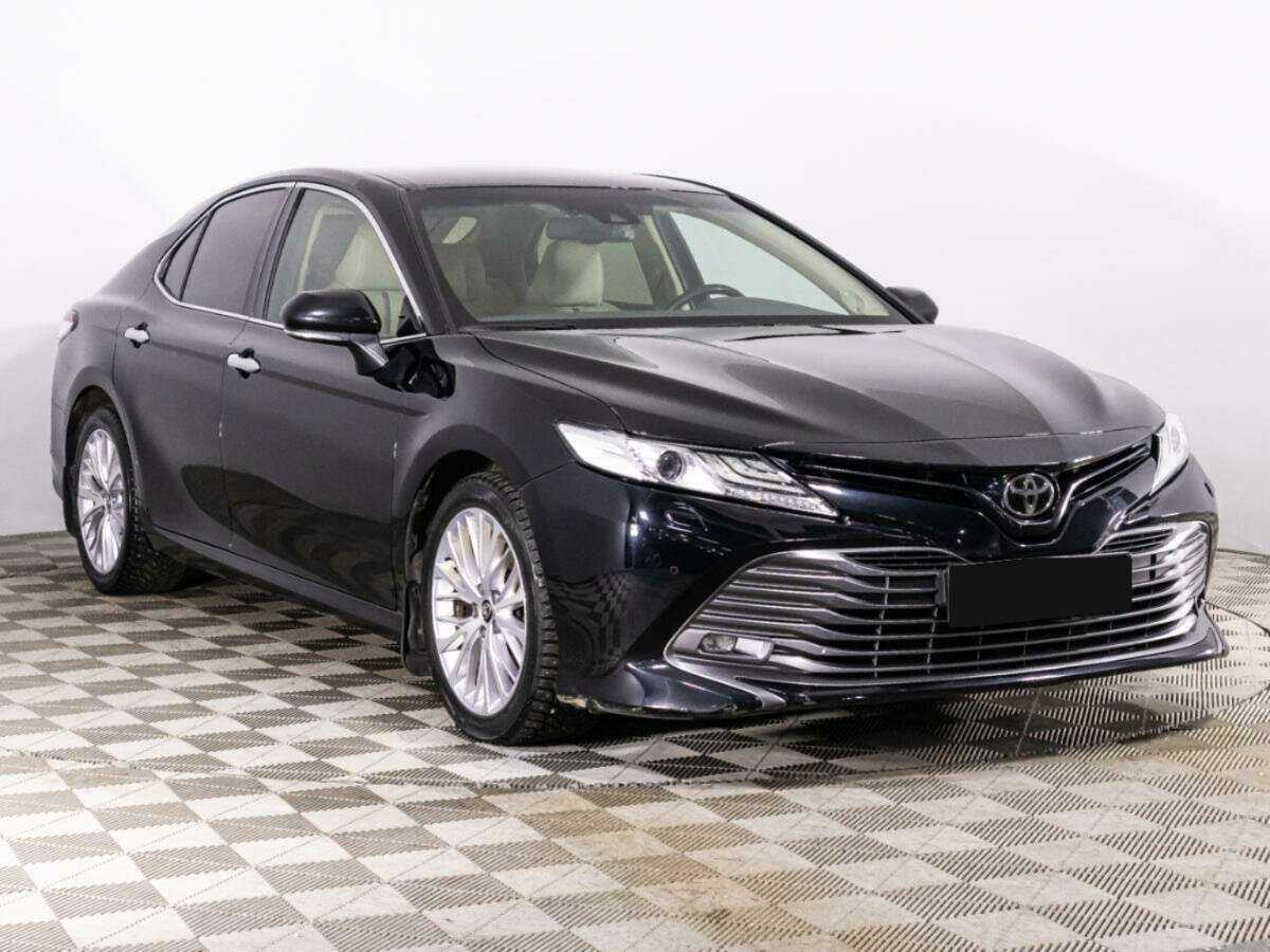 Toyota Camry 2018 года с пробегом. Фото: #2