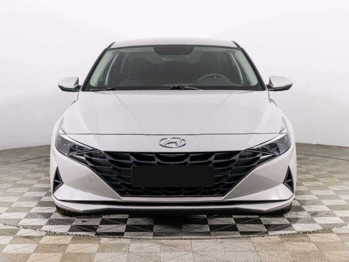 Hyundai Elantra 2021 года с пробегом. Фото: #1