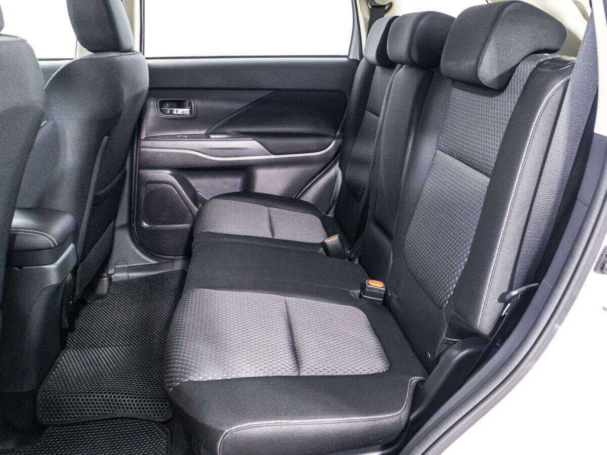 Mitsubishi Outlander 2022 года с пробегом. Фото: #9