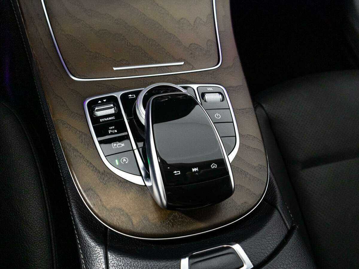 Mercedes-Benz E-Класс 2017 года с пробегом. Фото: #16