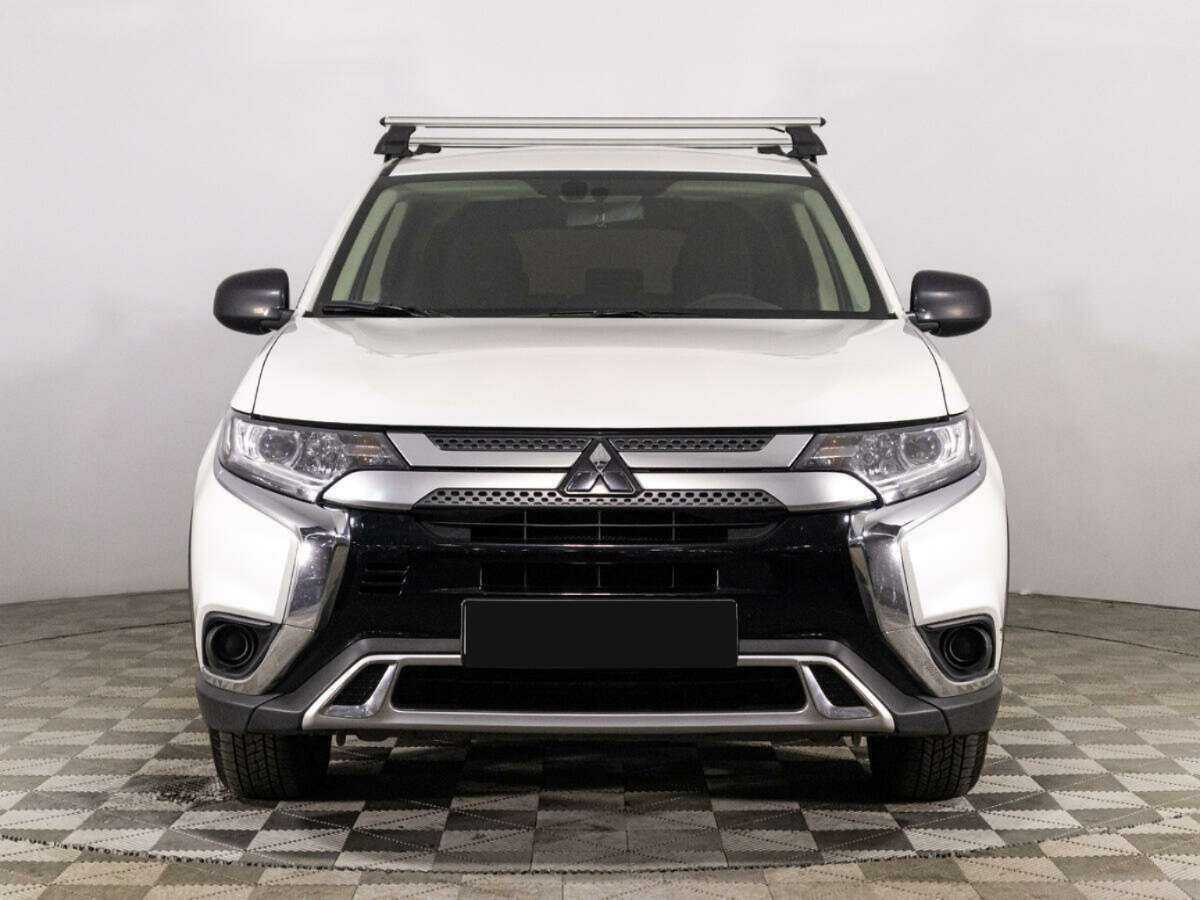 Mitsubishi Outlander 2020 года с пробегом. Фото: #1