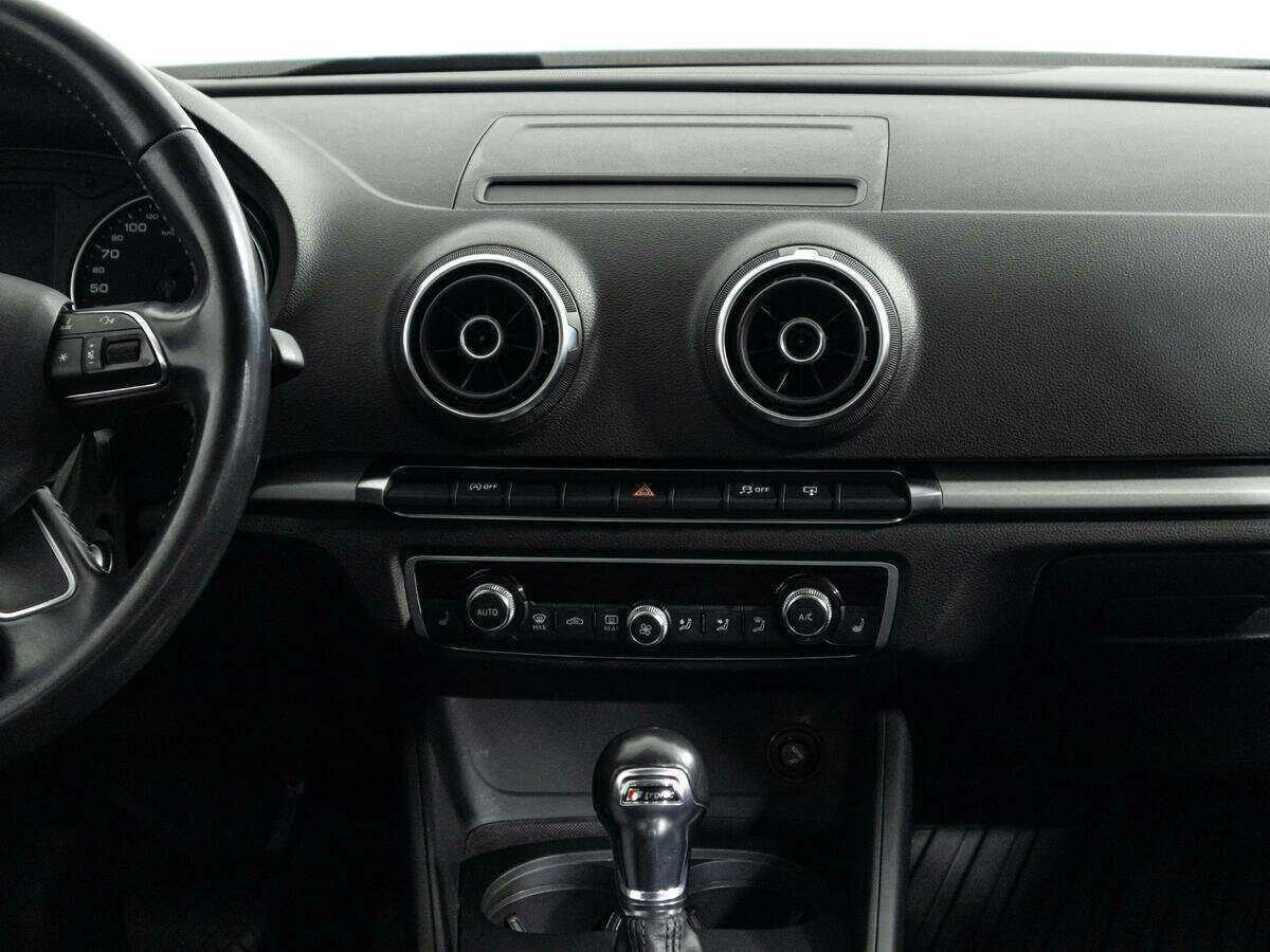 Audi A3 2015 года с пробегом. Фото: #13