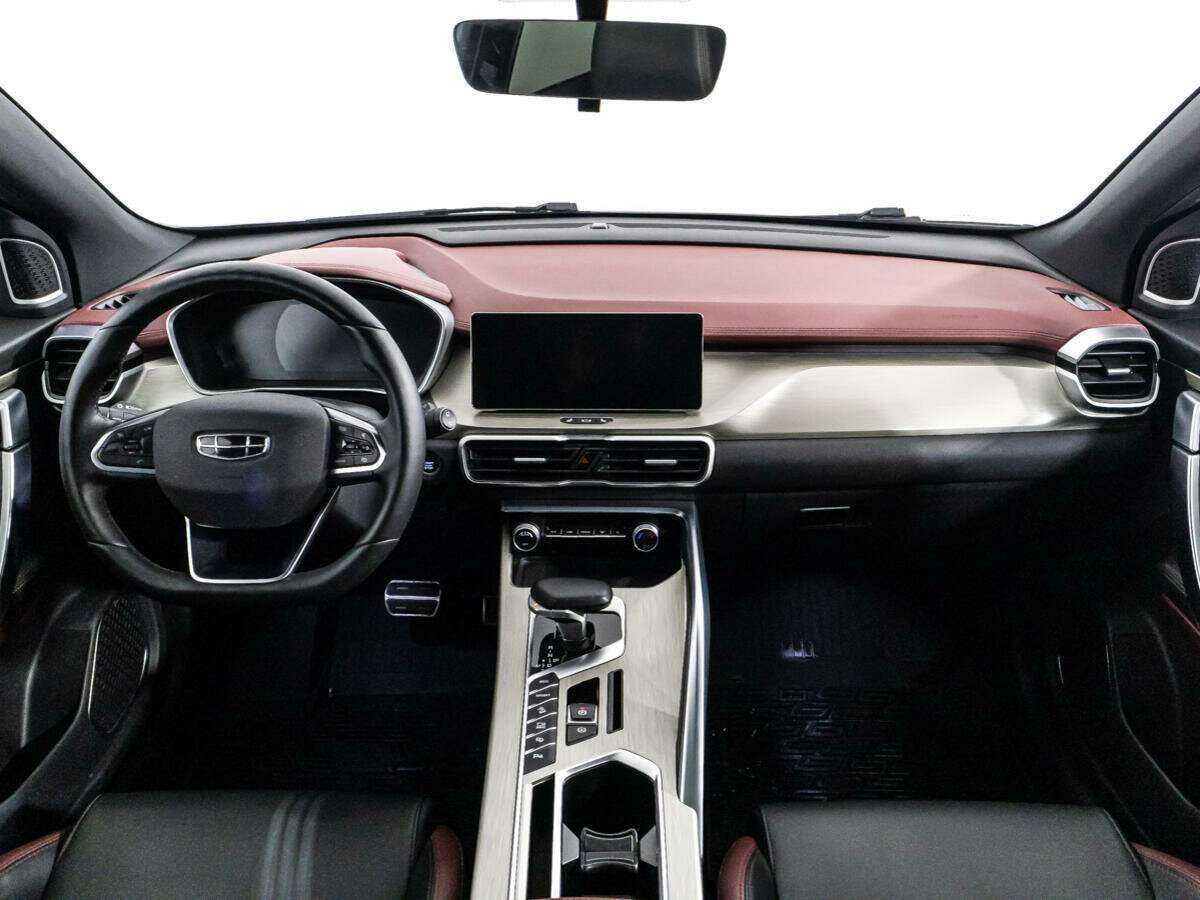 Geely Coolray 2023 года с пробегом. Фото: #12