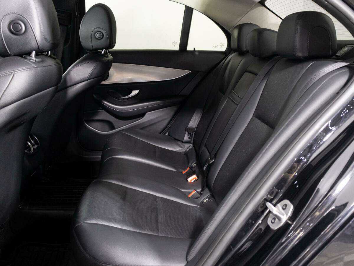 Mercedes-Benz E-Класс 2019 года с пробегом. Фото: #9