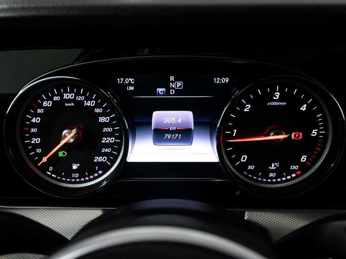 Mercedes-Benz E-Класс 2019 года с пробегом. Фото: #11