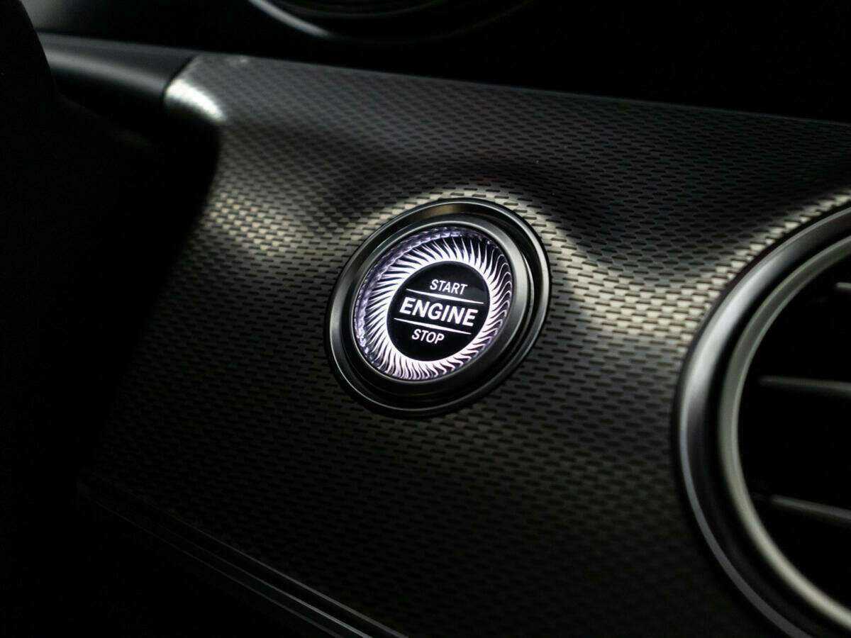 Mercedes-Benz E-Класс 2019 года с пробегом. Фото: #19