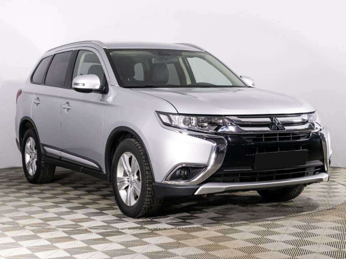 Mitsubishi Outlander 2017 года с пробегом. Фото: #2