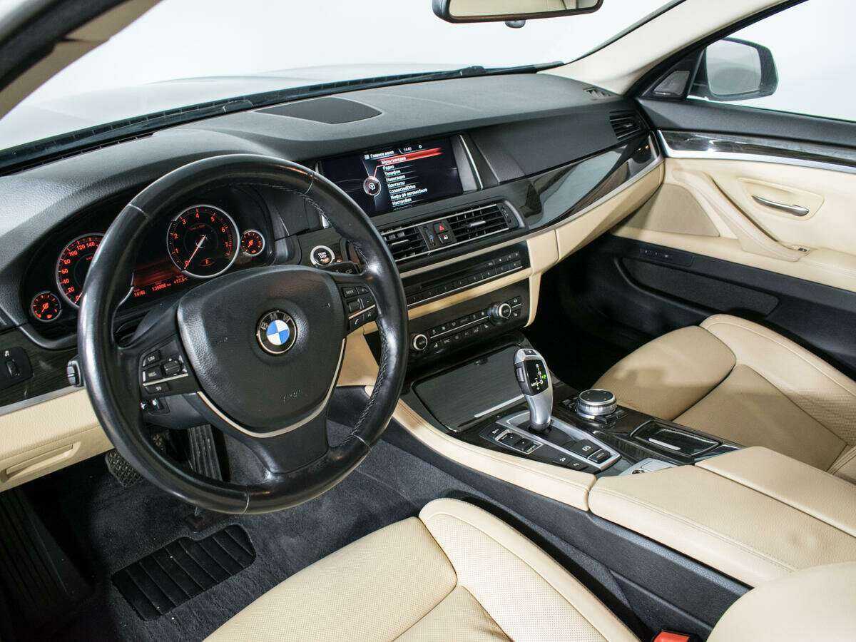 BMW 5 серии 2016 года с пробегом. Фото: #12
