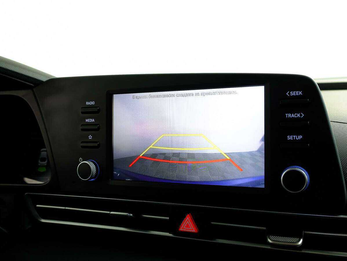 Hyundai Elantra 2021 года с пробегом. Фото: #15