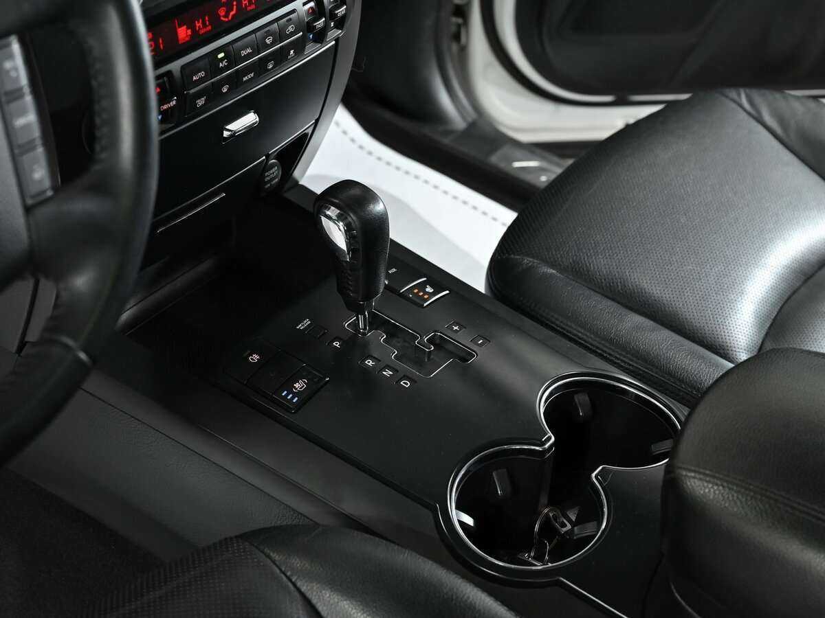 Kia Mohave 2012 года с пробегом. Фото: #13