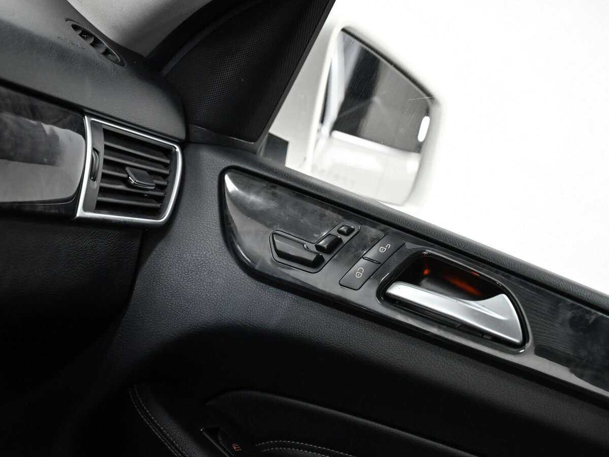 Mercedes-Benz M-Класс 2012 года с пробегом. Фото: #12