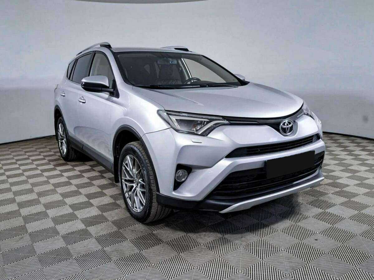Toyota RAV4 2015 года с пробегом. Фото: #2