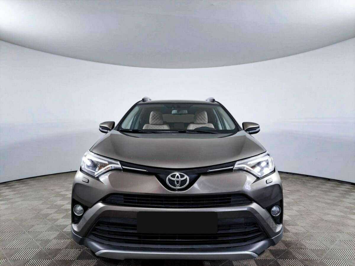 Toyota RAV4 2019 года с пробегом. Фото: #1