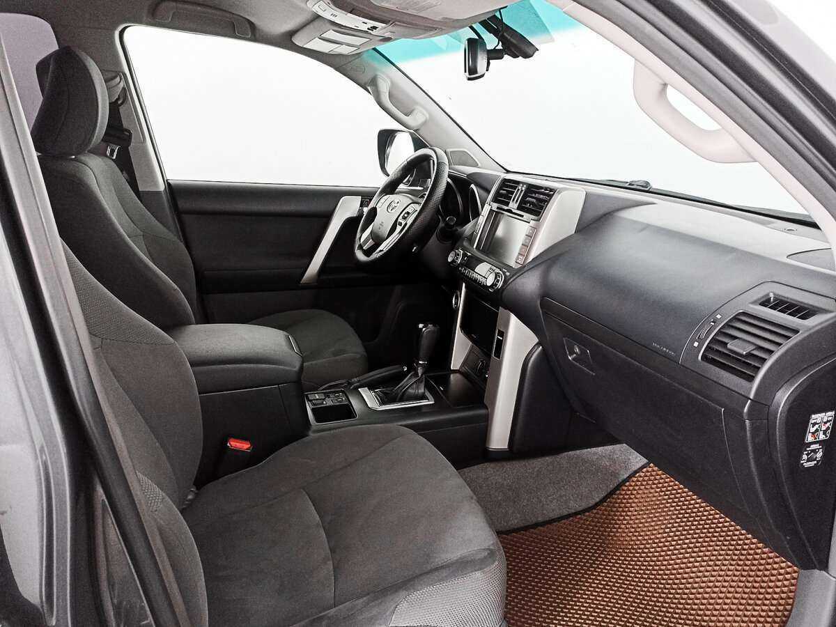 Toyota Land Cruiser Prado 2012 года с пробегом. Фото: #6