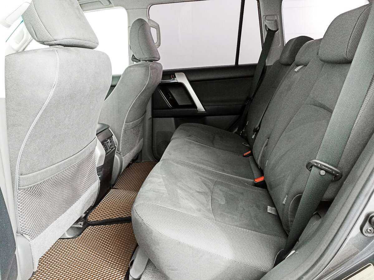 Toyota Land Cruiser Prado 2012 года с пробегом. Фото: #7