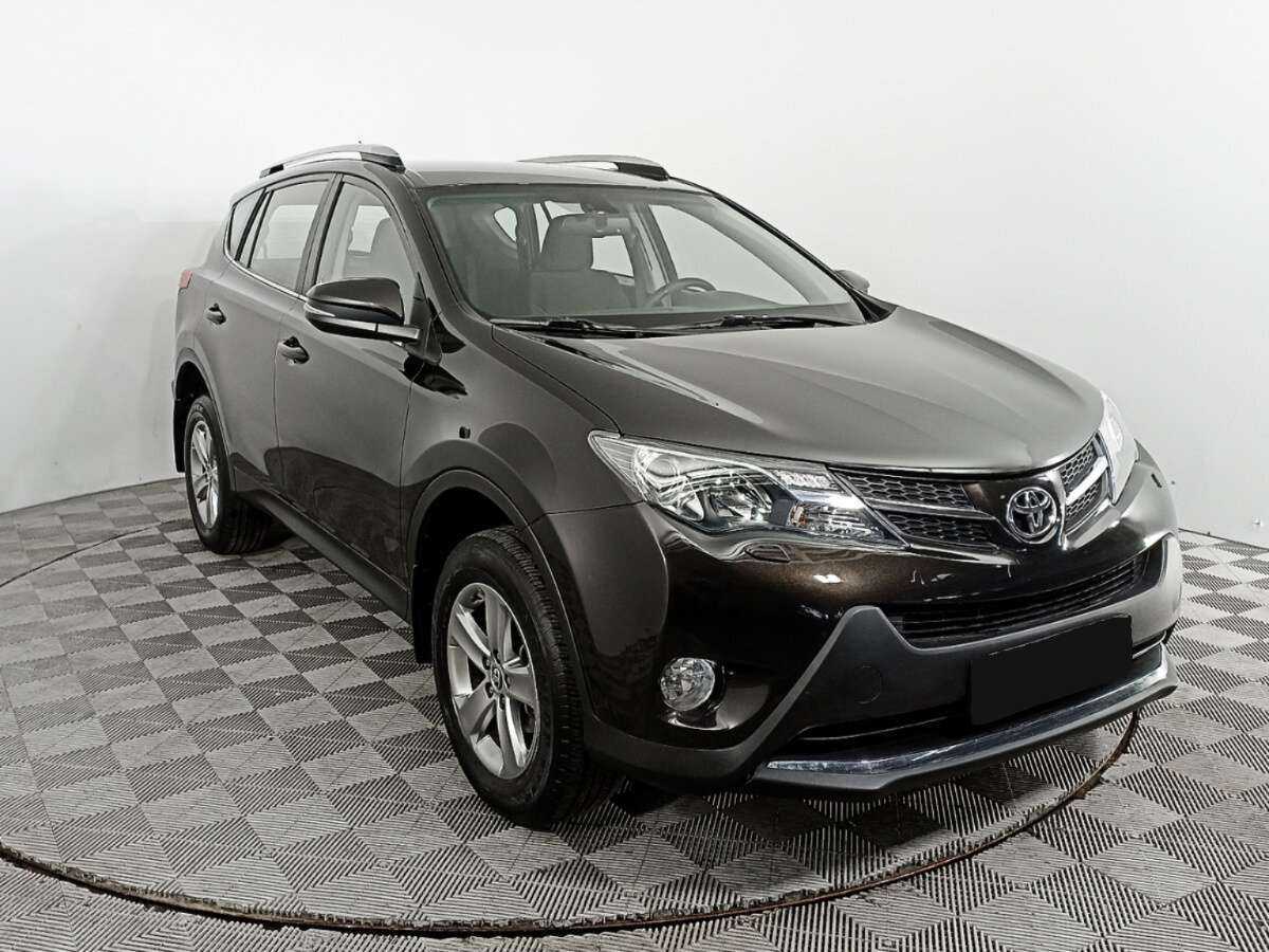 Toyota RAV4 2014 года с пробегом. Фото: #2