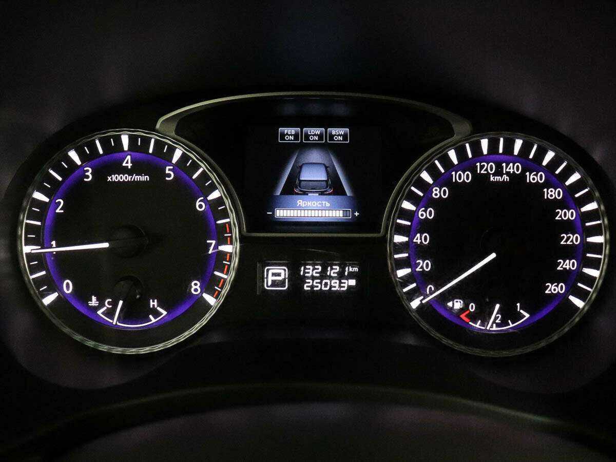 Infiniti QX60 2017 года с пробегом. Фото: #9