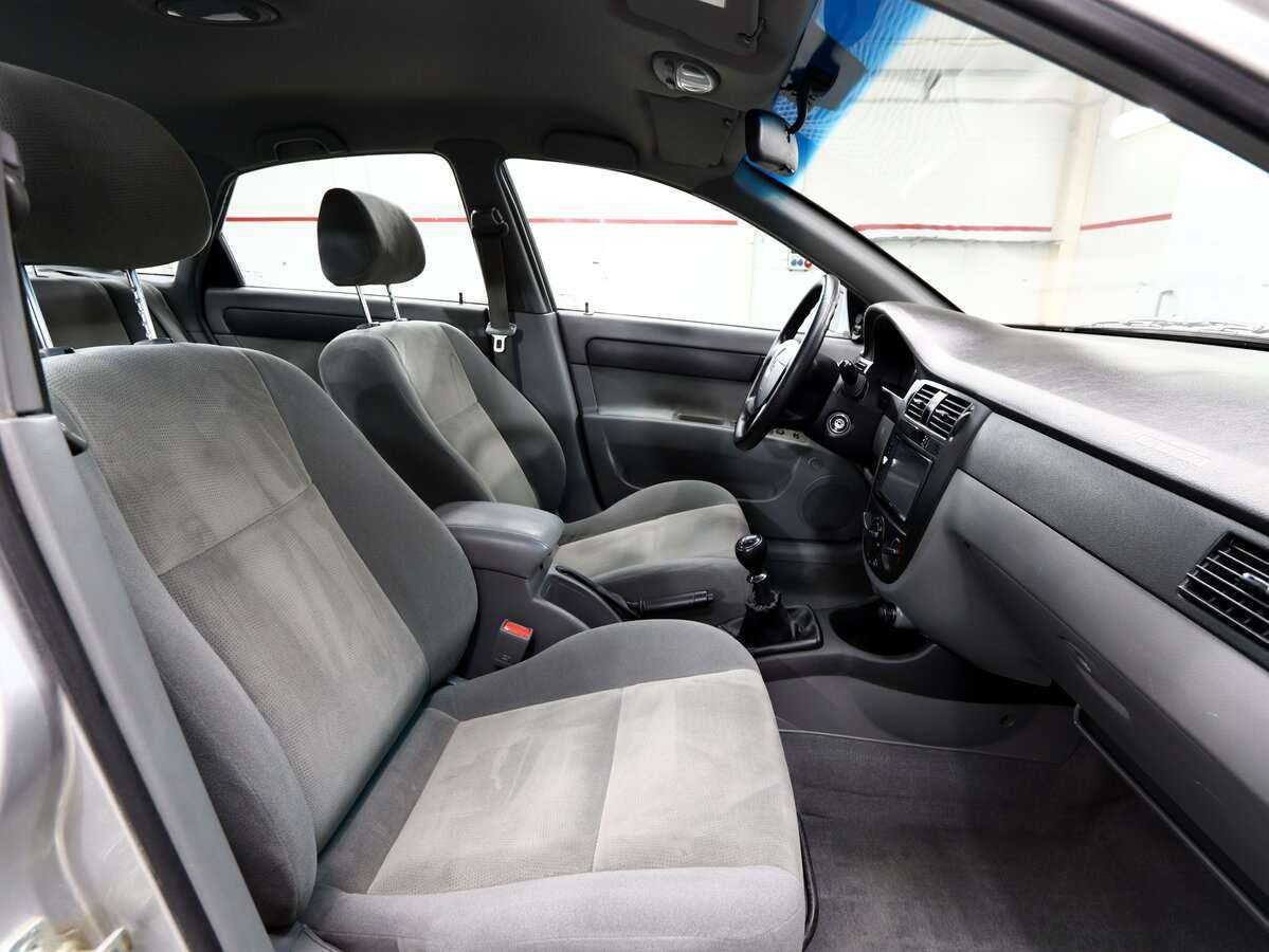 Б/У Дэу Гентра 2013 года. Фото: #12