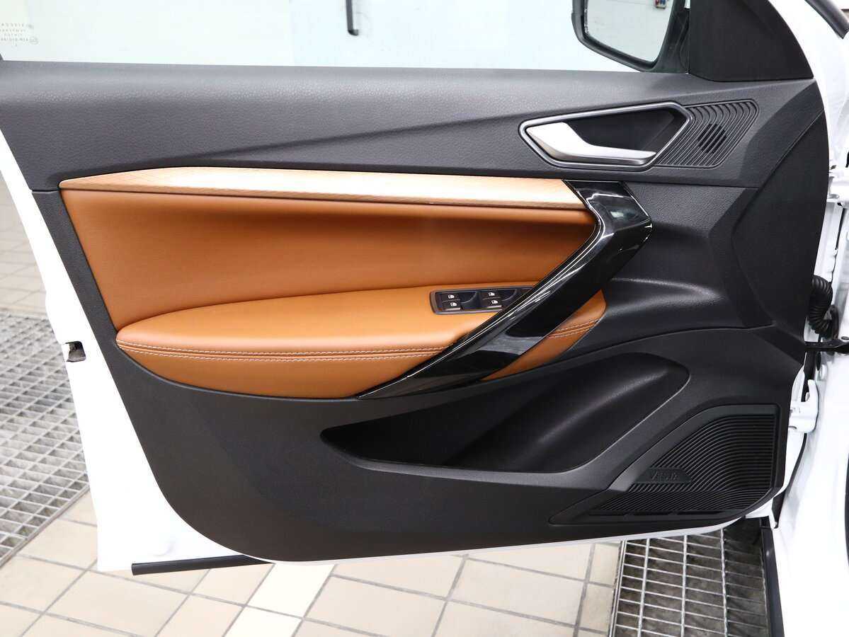 Lada (ВАЗ) Vesta 2024 года с пробегом. Фото: #5