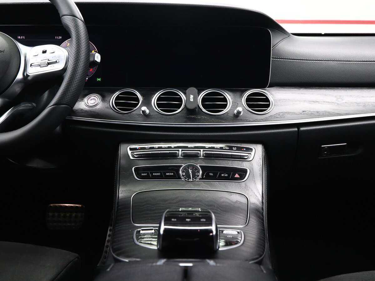 Mercedes-Benz E-Класс 2018 года с пробегом. Фото: #15