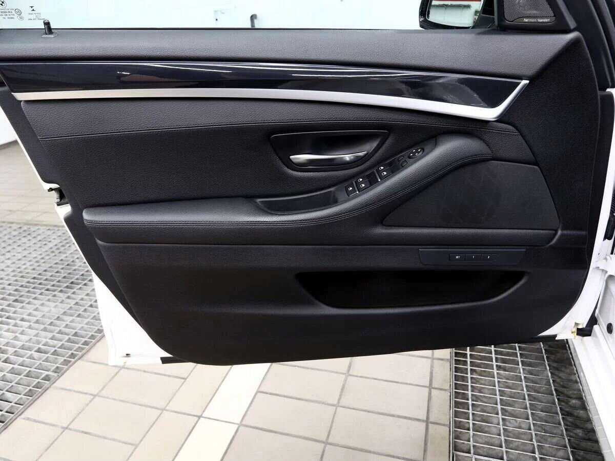 BMW 5 серии 2016 года с пробегом. Фото: #13