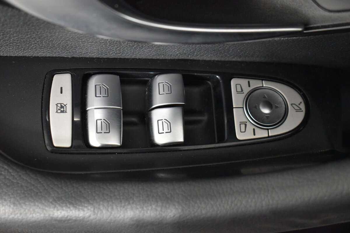 Mercedes-Benz E-Класс 2018 года с пробегом. Фото: #21