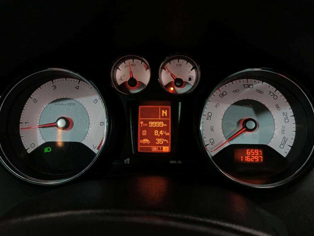 Б/У Пежо 408 2018 года. Фото: #11