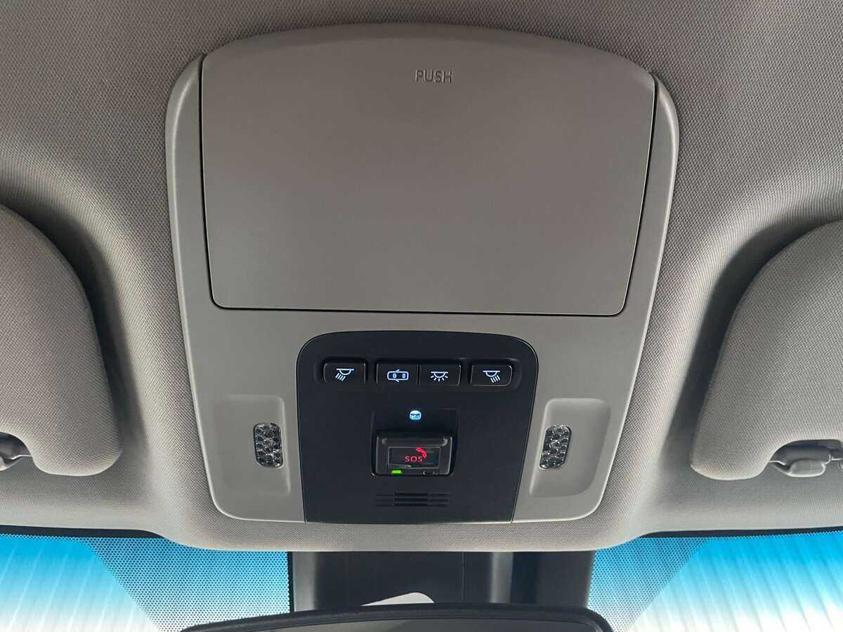 Toyota Camry 2018 года с пробегом. Фото: #16