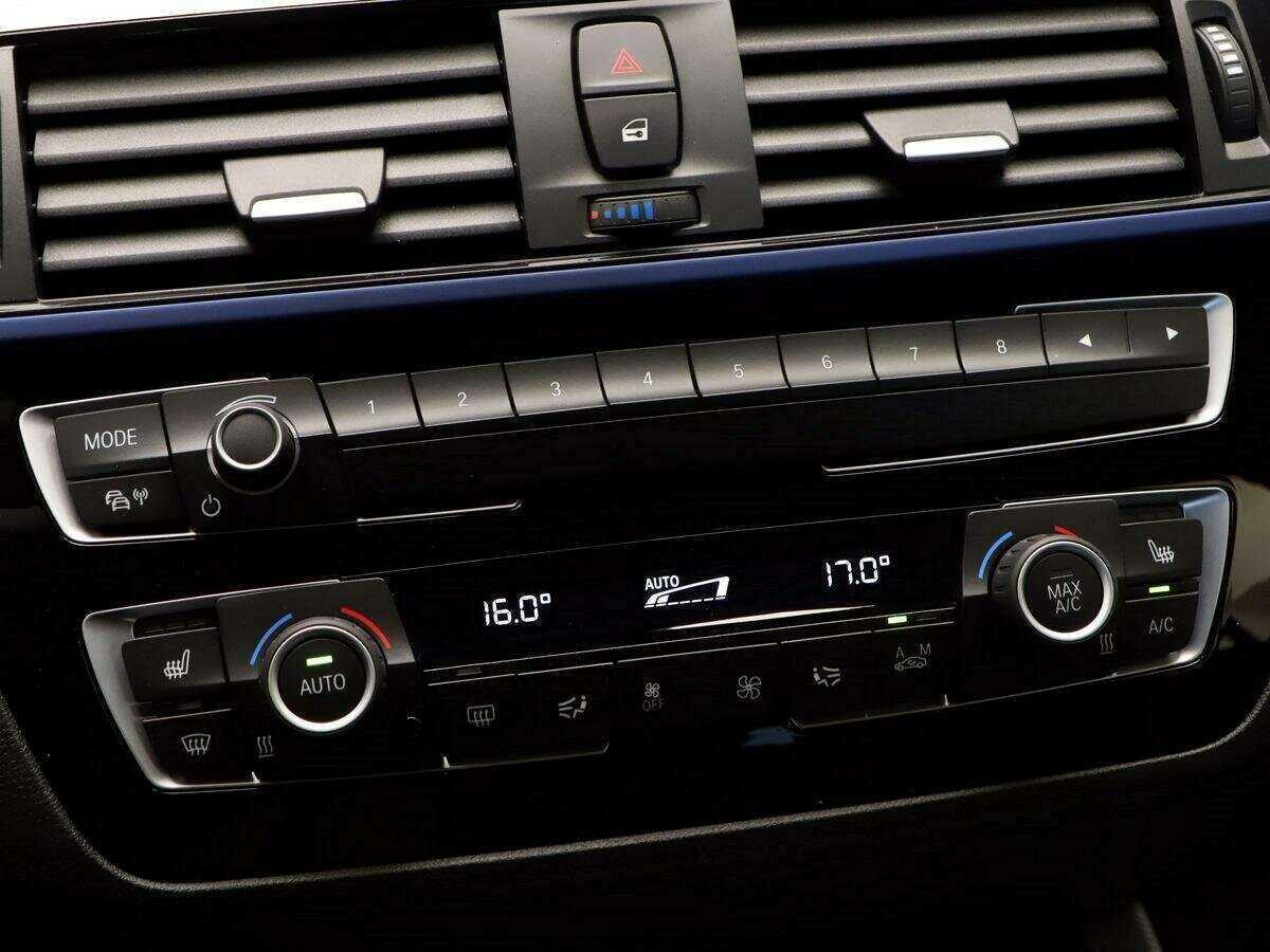 BMW 1 серии 2018 года с пробегом. Фото: #17