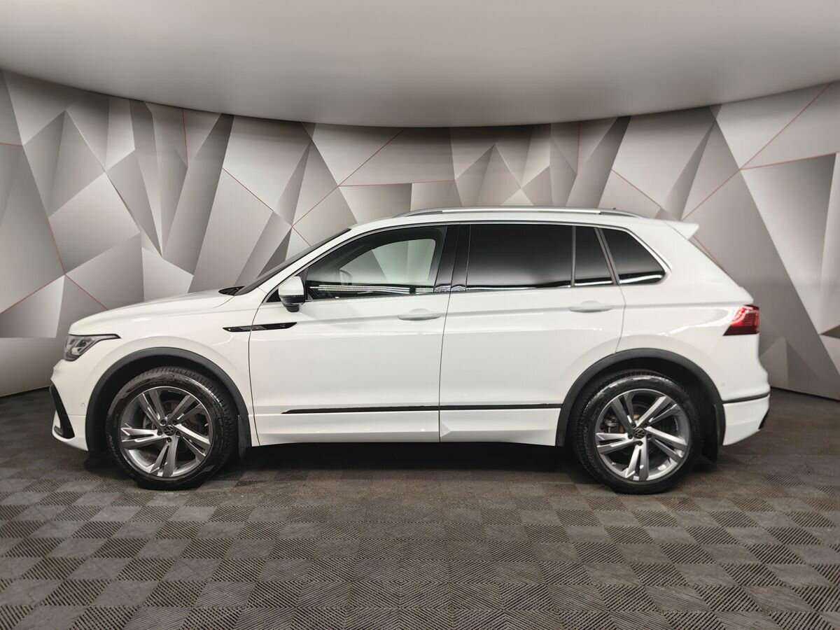 Volkswagen Tiguan 2021 года с пробегом. Фото: #4