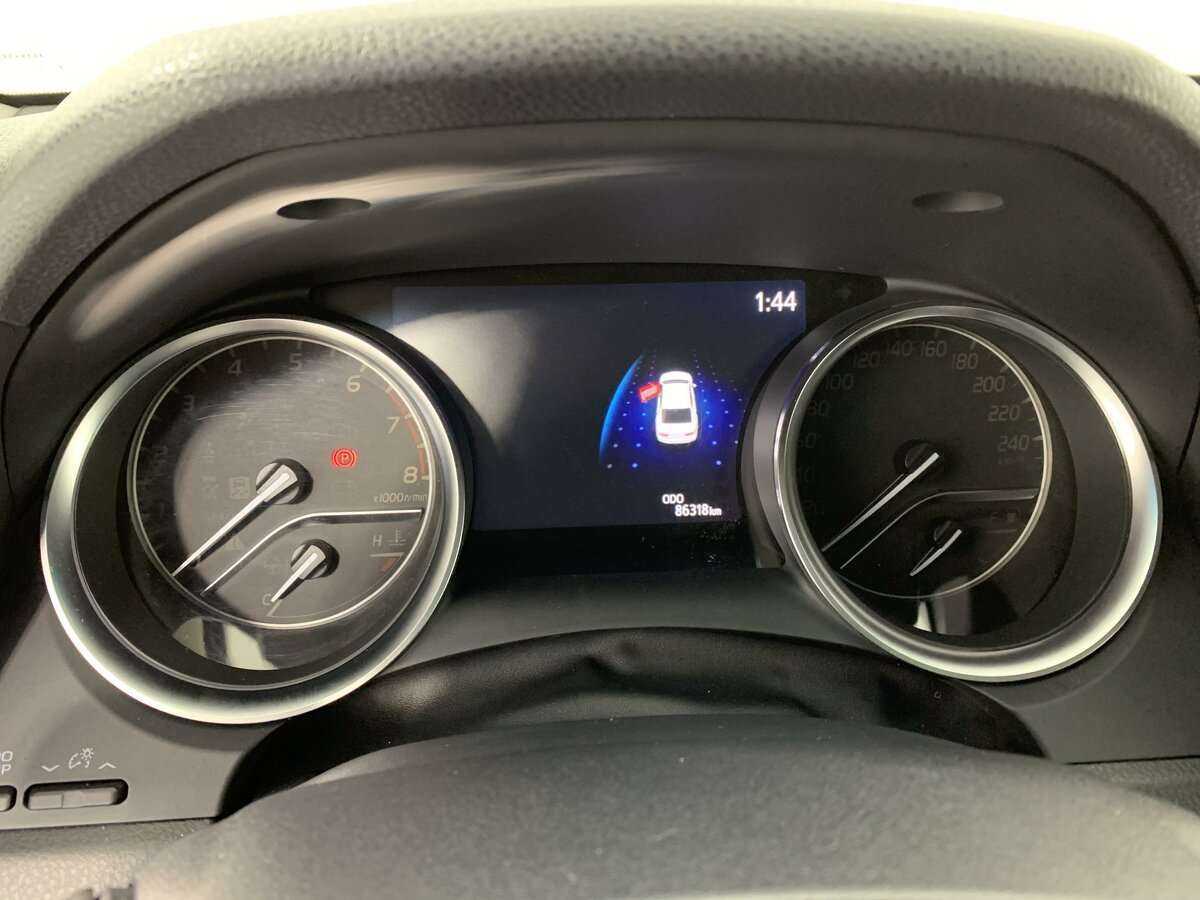 Toyota Camry 2021 года с пробегом. Фото: #10