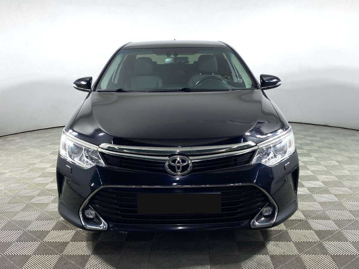Toyota Camry 2017 года с пробегом. Фото: #2