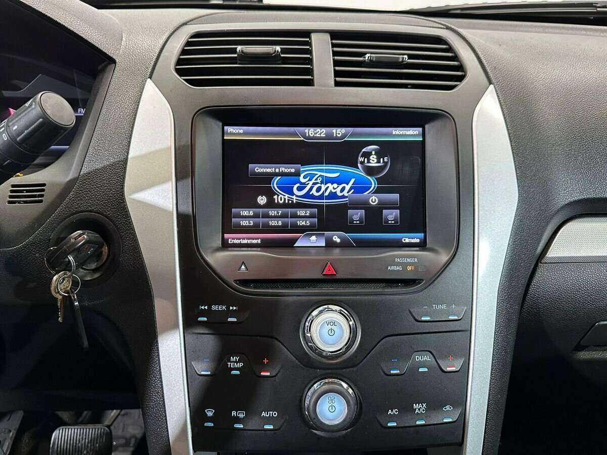 Ford Explorer 2013 года с пробегом. Фото: #12