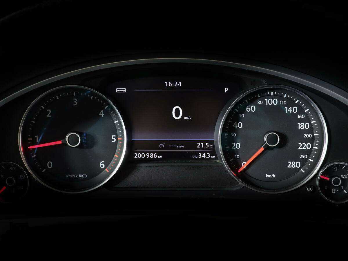 Volkswagen Touareg 2012 года с пробегом. Фото: #10