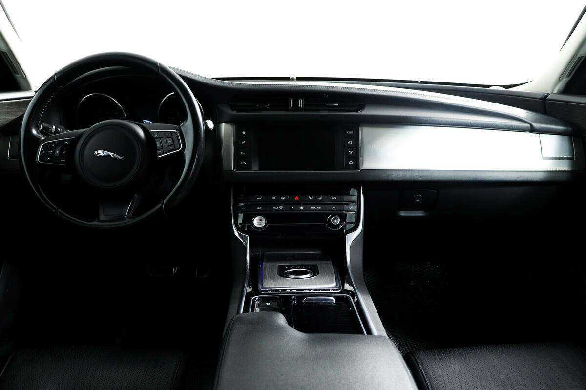 Jaguar XF 2016 года с пробегом. Фото: #10