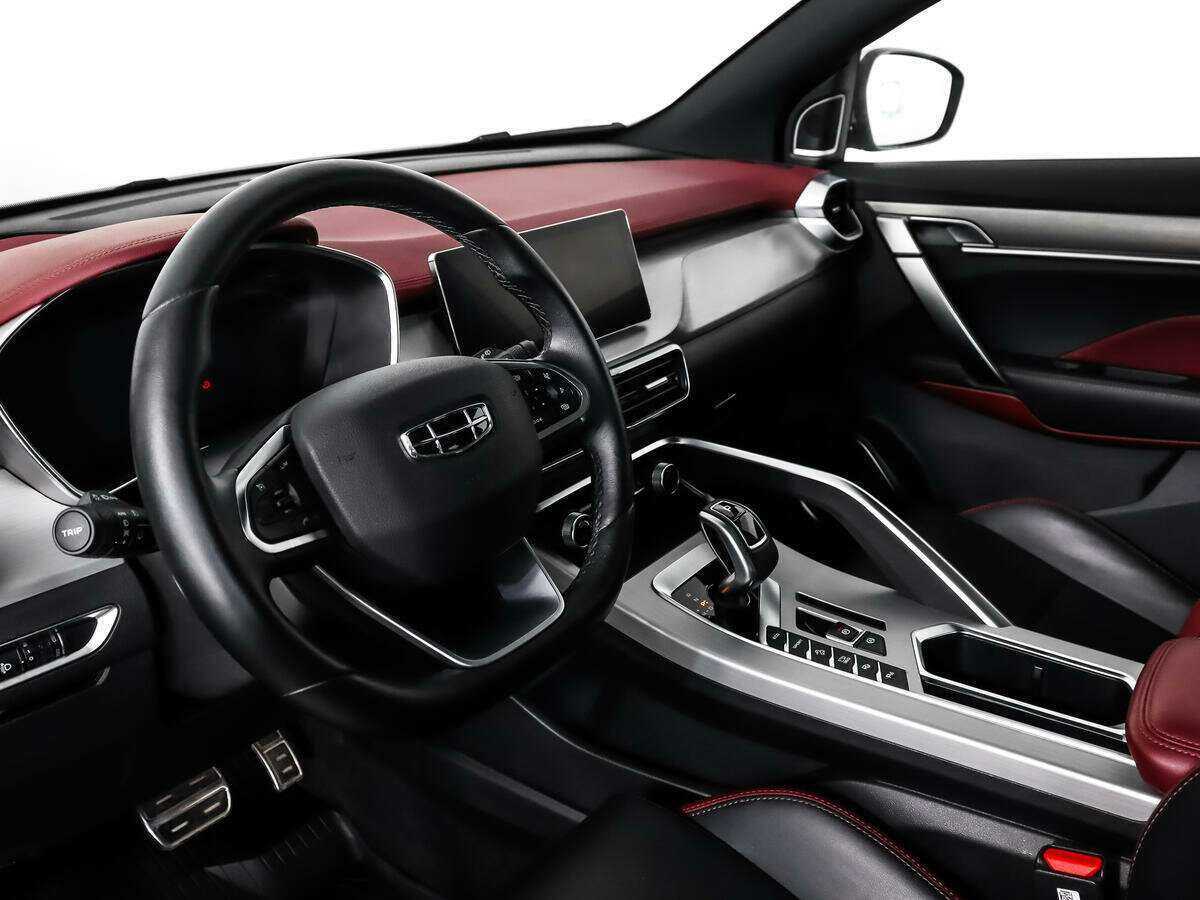 Geely Coolray 2022 года с пробегом. Фото: #8