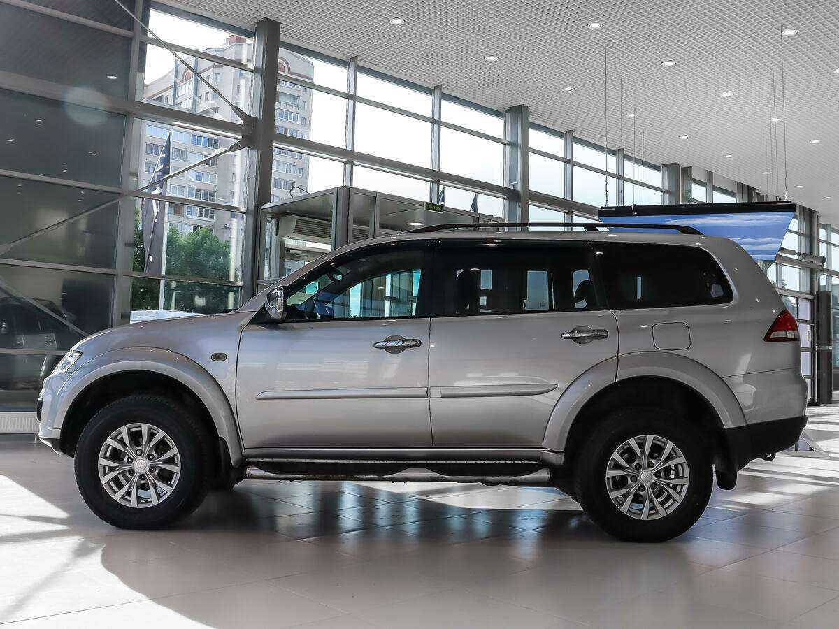 Mitsubishi Pajero Sport 2015 года с пробегом. Фото: #6