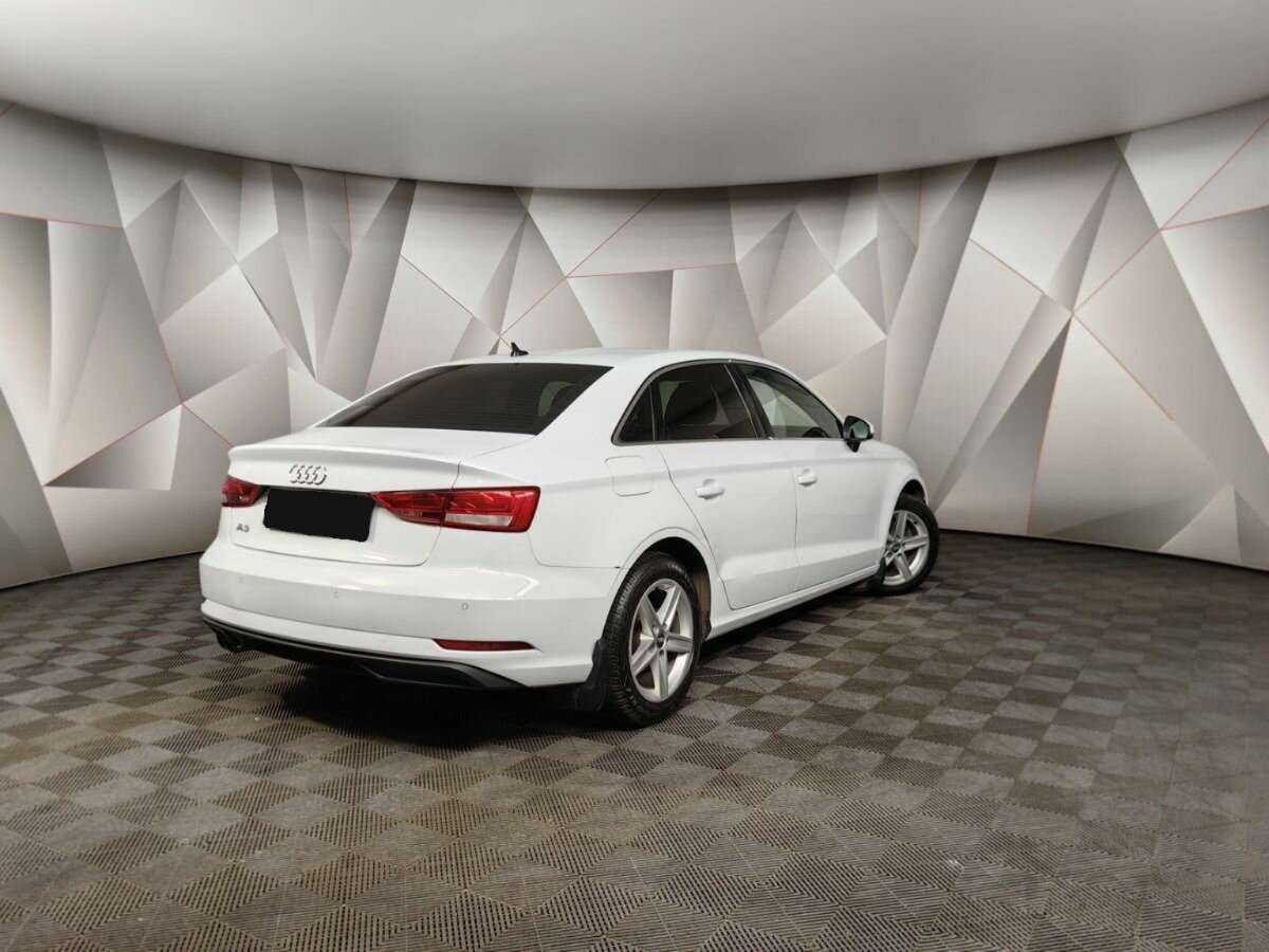 Audi A3 2019 года с пробегом. Фото: #1