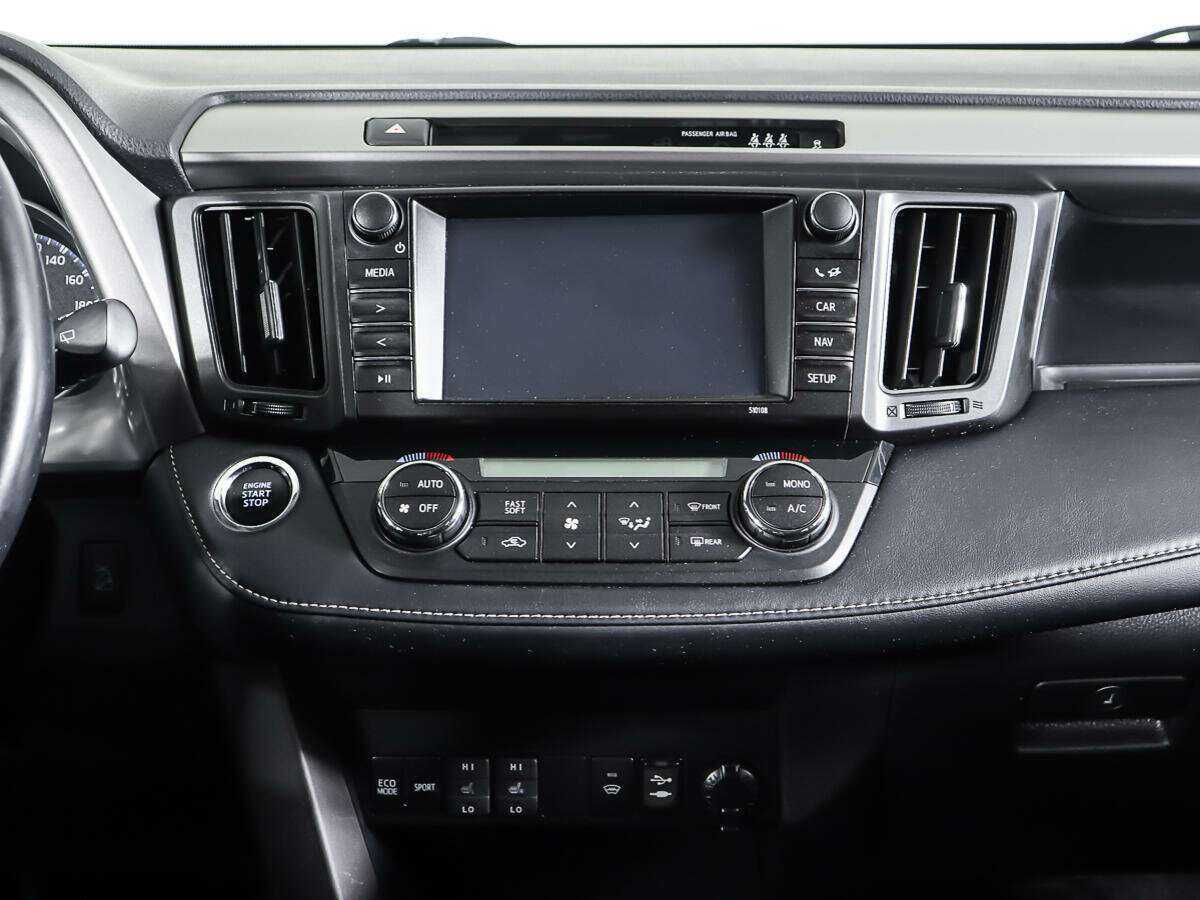 Toyota RAV4 2018 года с пробегом. Фото: #11