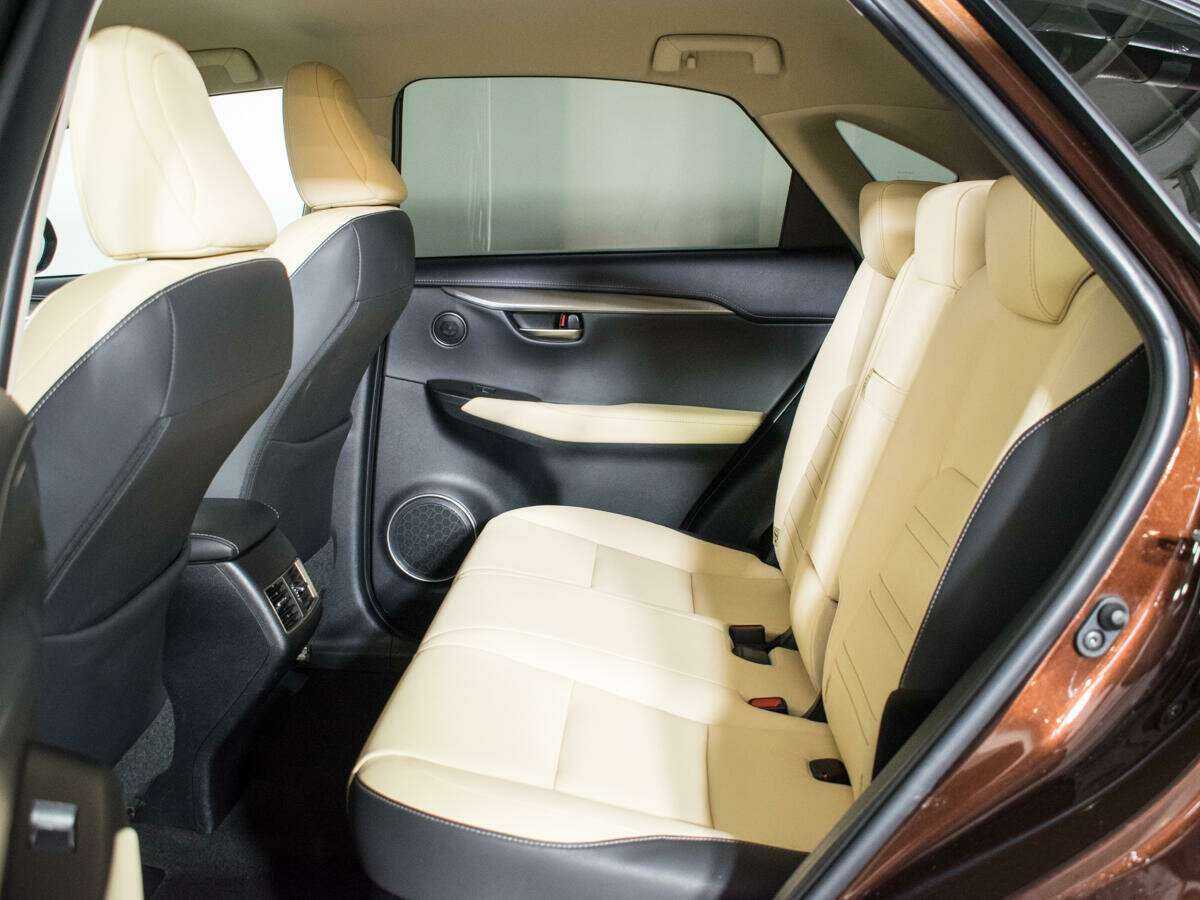 Lexus NX 2018 года с пробегом. Фото: #9