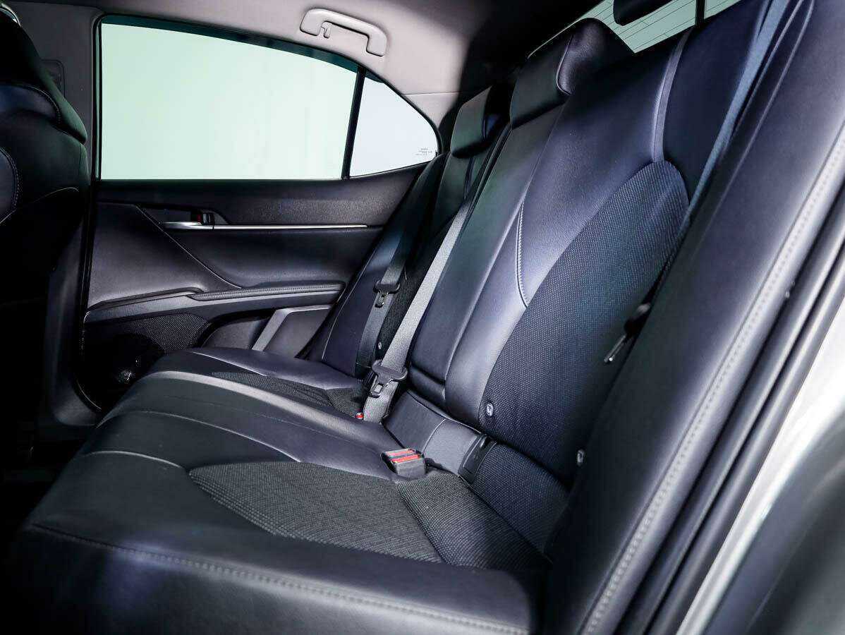 Toyota Camry 2021 года с пробегом. Фото: #11