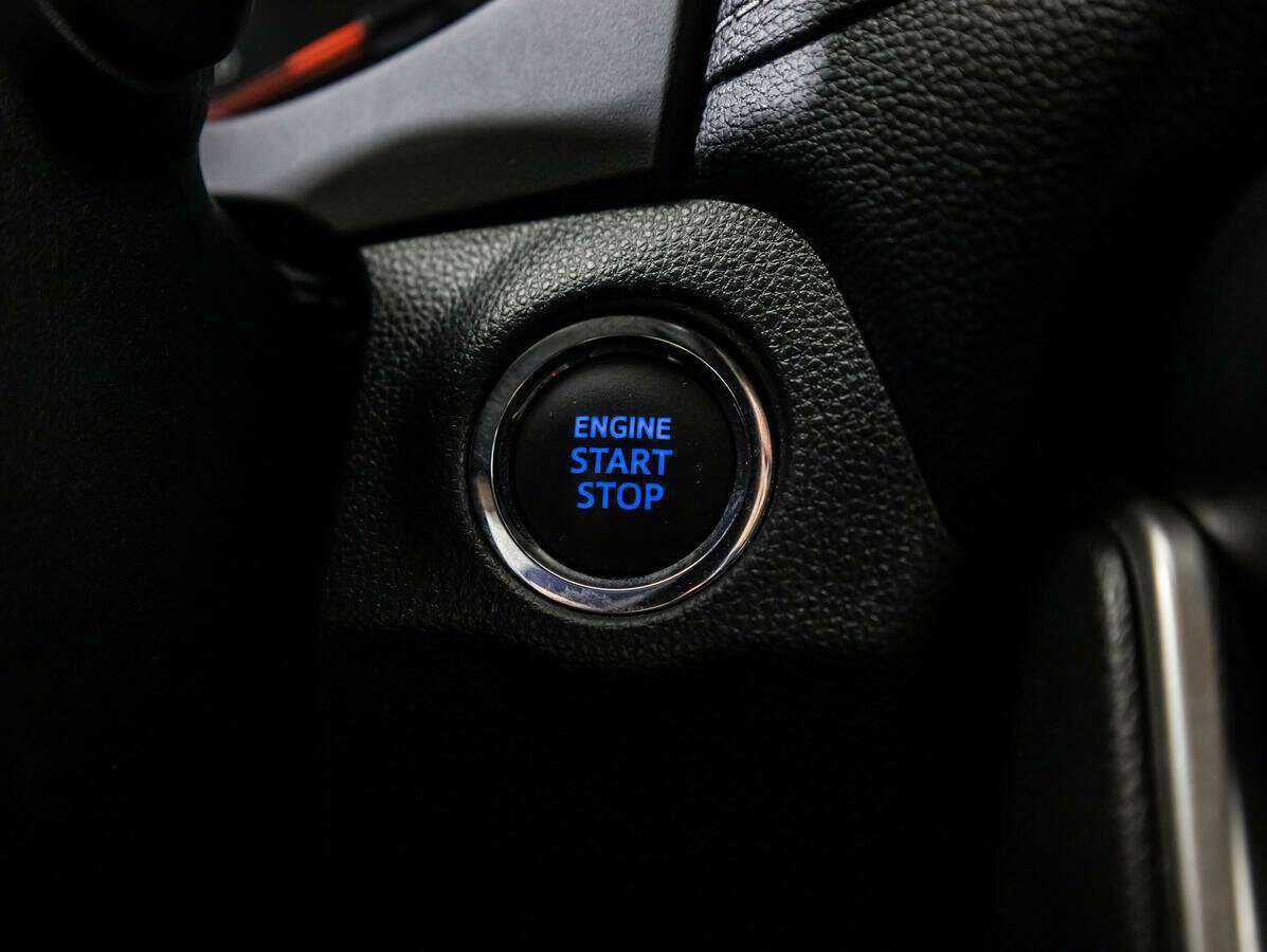 Toyota RAV4 2021 года с пробегом. Фото: #14