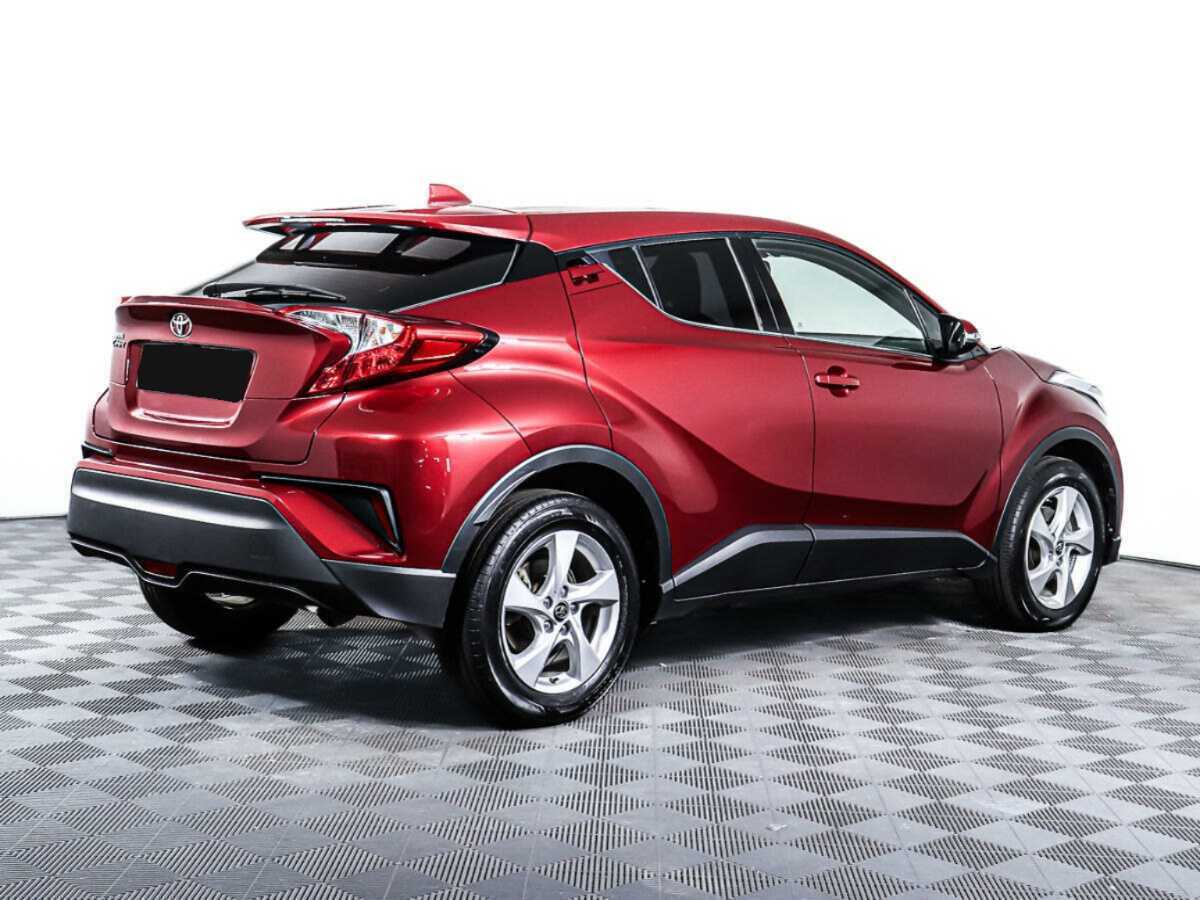 Toyota C-HR 2019 года с пробегом. Фото: #4