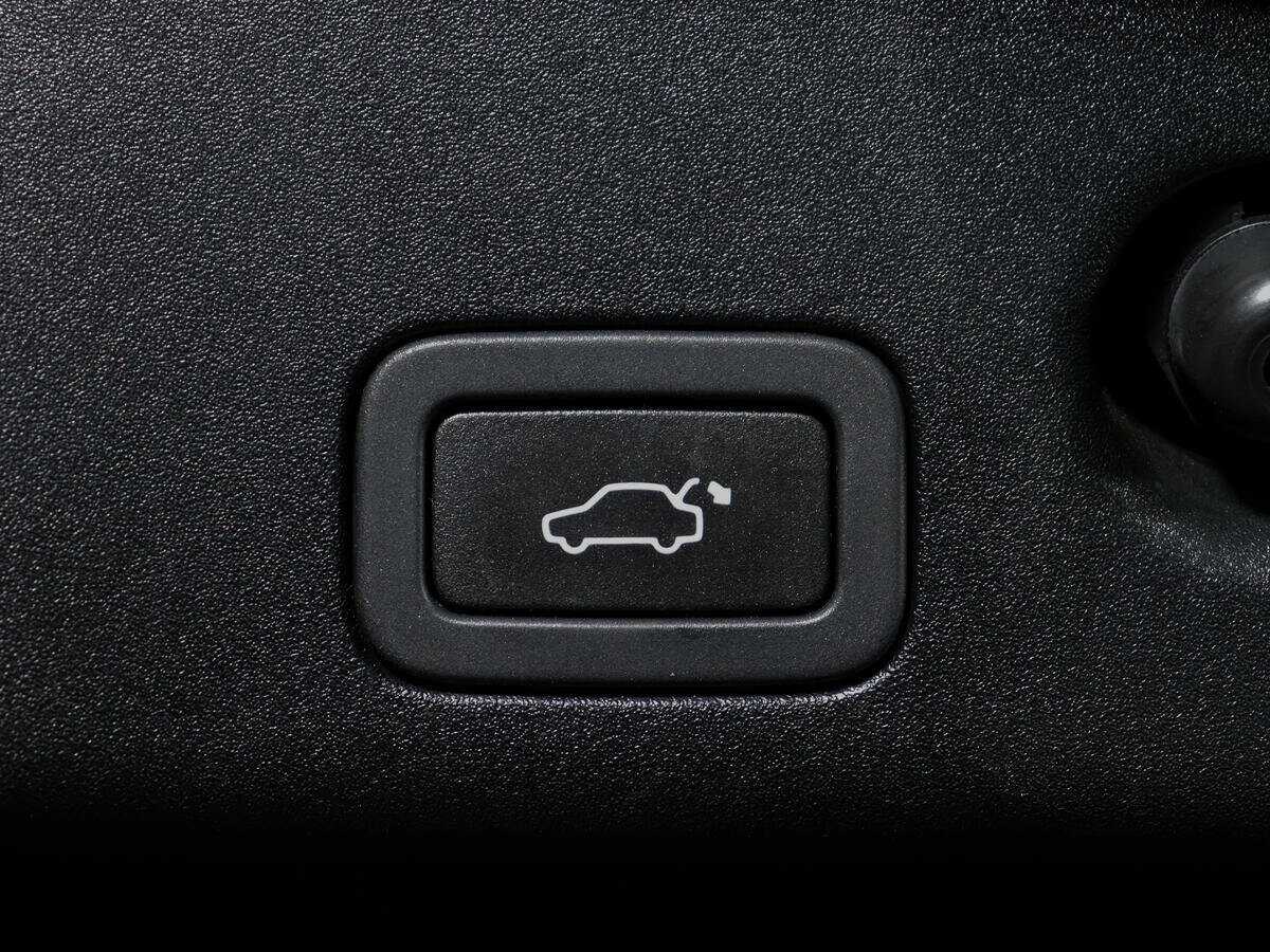 Jaguar XJ 2014 года с пробегом. Фото: #22