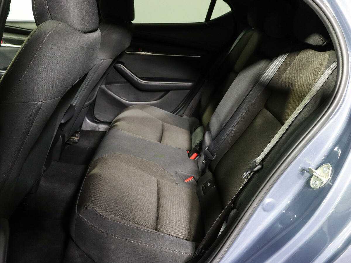 Mazda 3 2019 года с пробегом. Фото: #9