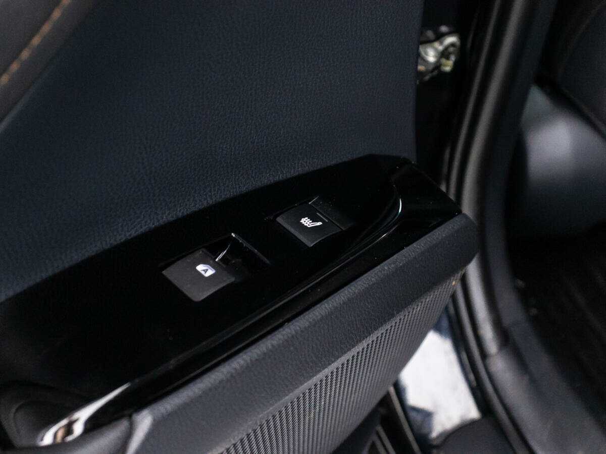 Toyota Camry 2020 года с пробегом. Фото: #19