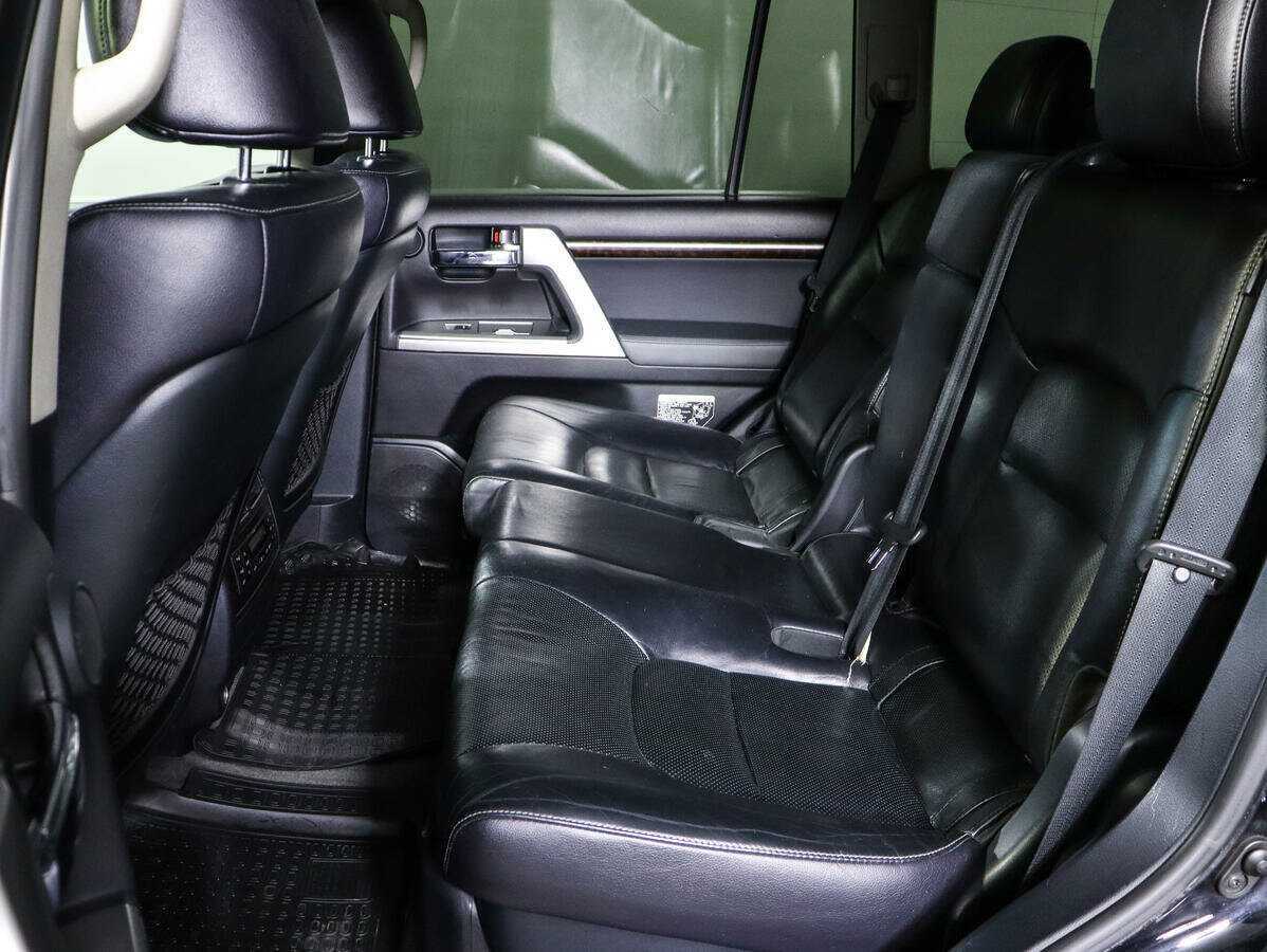 Toyota Land Cruiser 2012 года с пробегом. Фото: #9