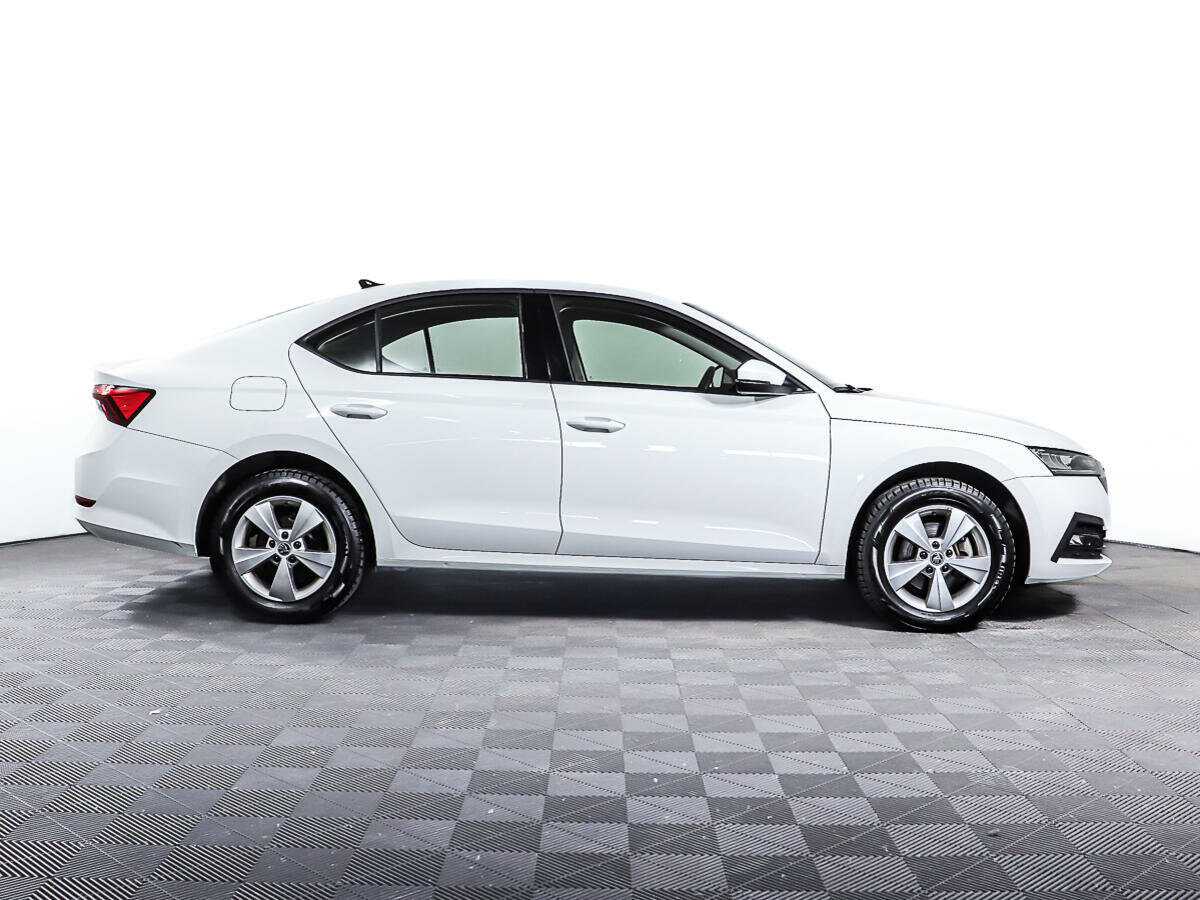 Skoda Octavia 2021 года с пробегом. Фото: #2
