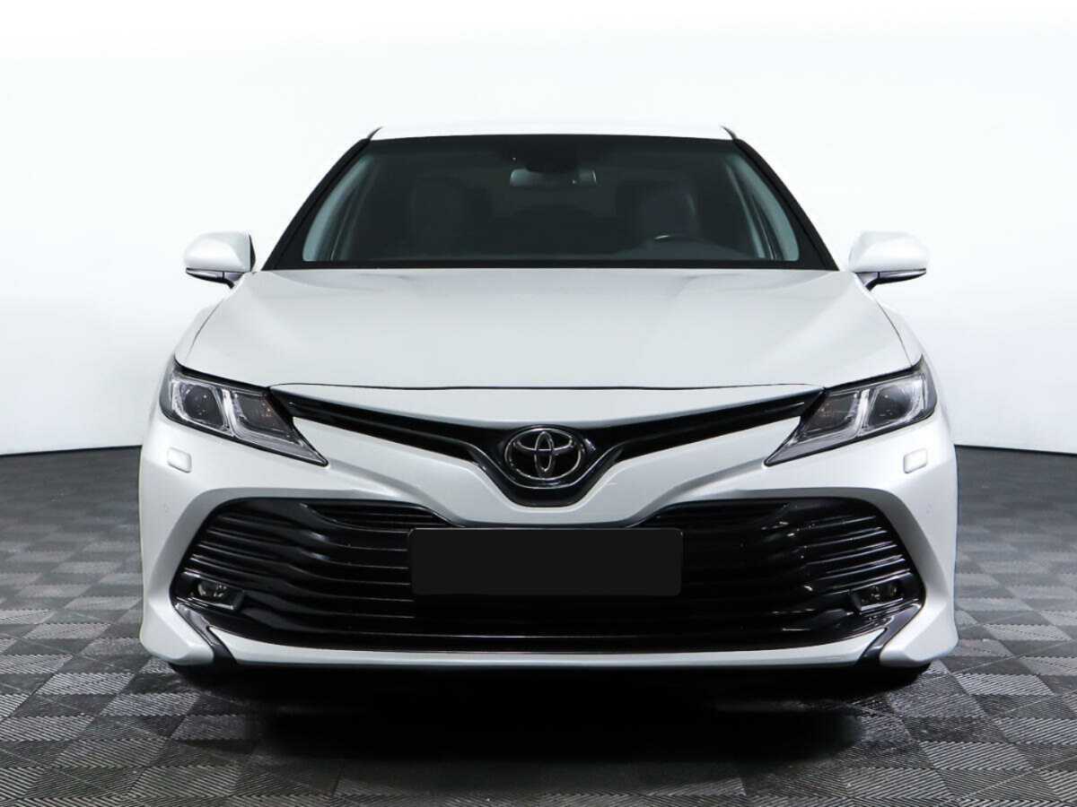 Toyota Camry 2020 года с пробегом. Фото: #1